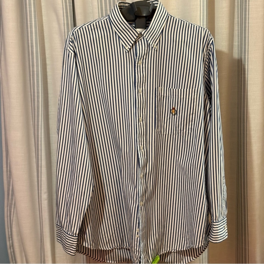 3/$20 Vintage Chaps Ralph Lauren Blue and White Striped Cotton Shirt